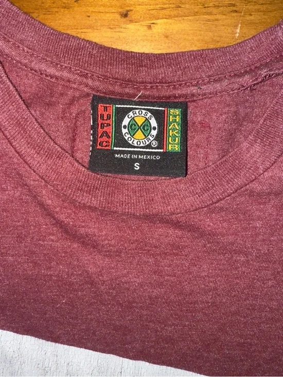 Men's Maroon Tupac T-Shirt Cross Colours Official Authentic Merch Size Small - Picture 2 of 4